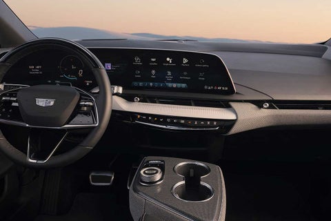 Romain Cadillac in Evansville IN