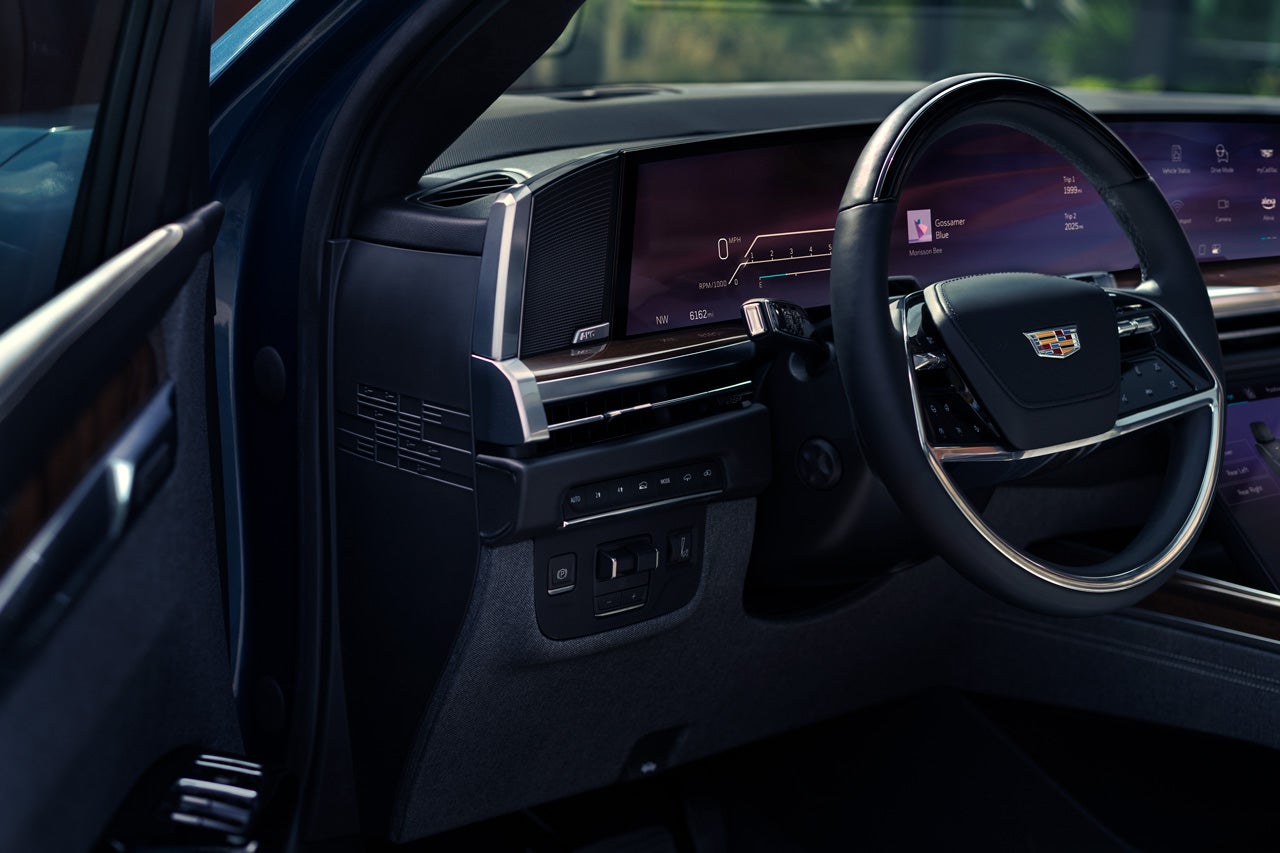 Romain Cadillac in Evansville IN